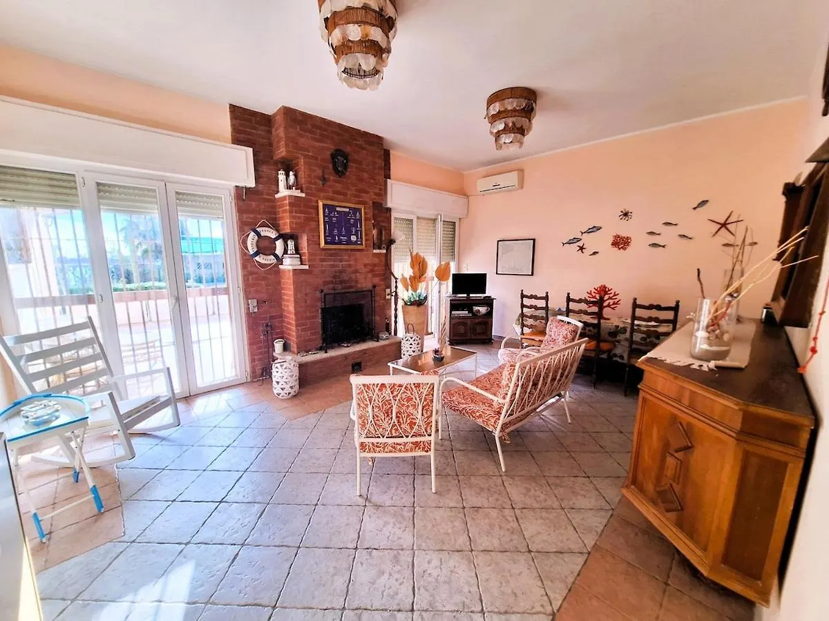 פונטנה ביאנקה Villa Il Timone  פונטנה ביאנקה
